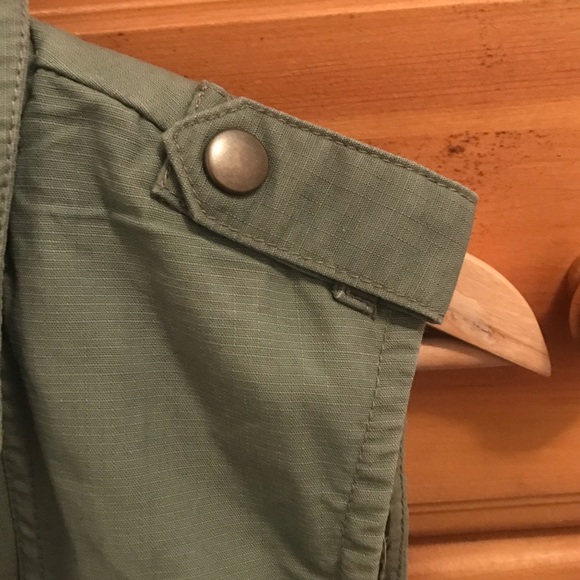 Green Vest - Picture 4 of 6